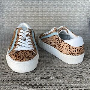 Madewell Sidewalk Low-Top Sneakers in Spotted Calf Hair Leather Size 5.5